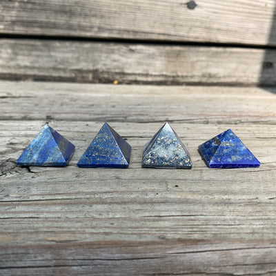 Lapis Lazuli Pyramid PY16-1