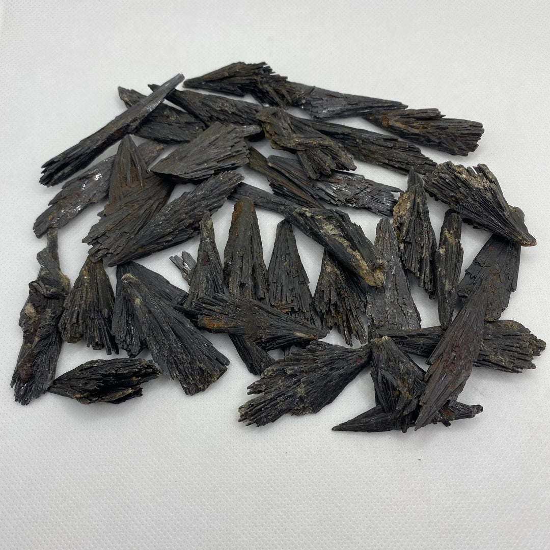 Kyanite (Black) Fan K102