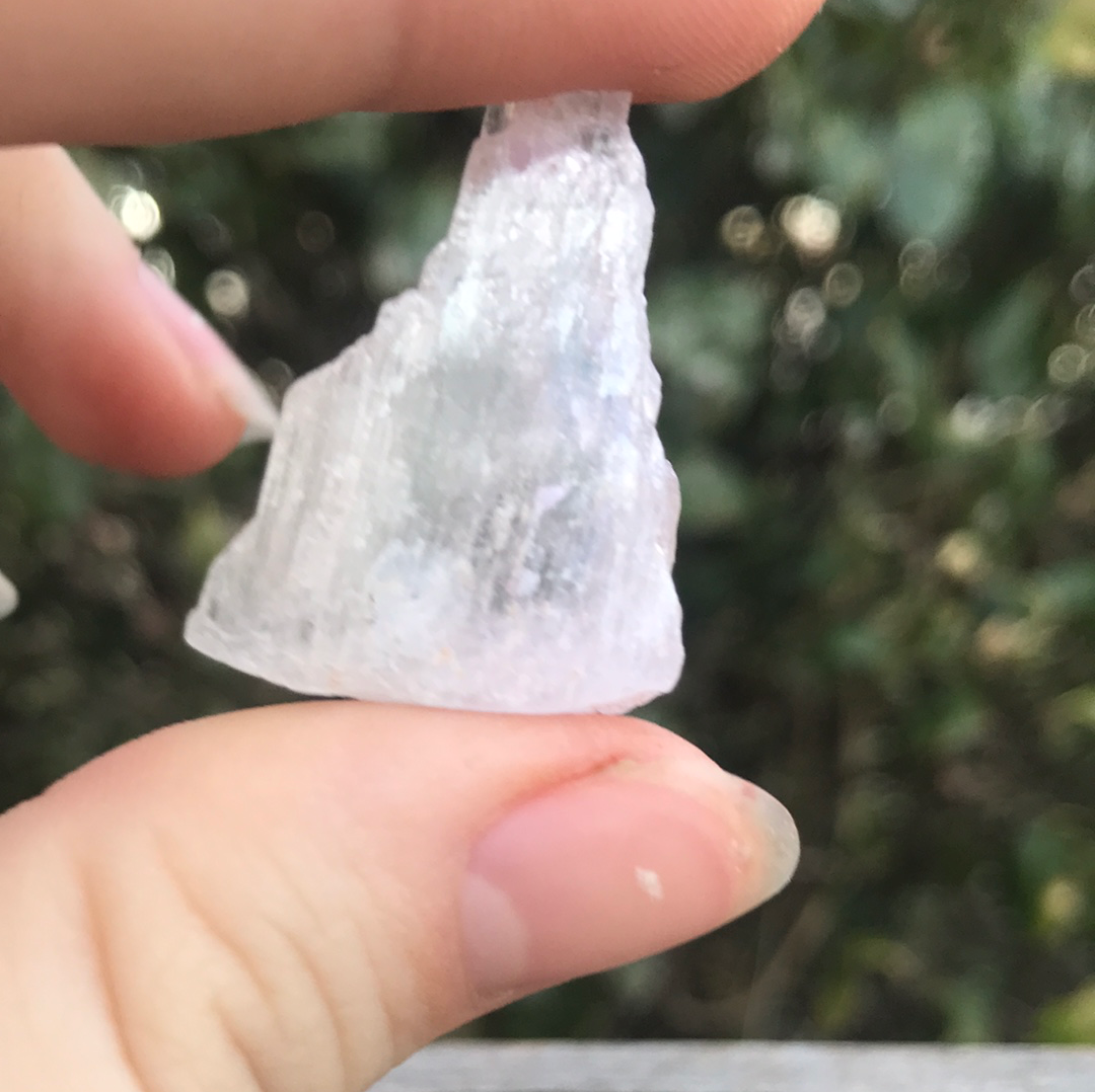 Hiddenite Spudomene WZ1094